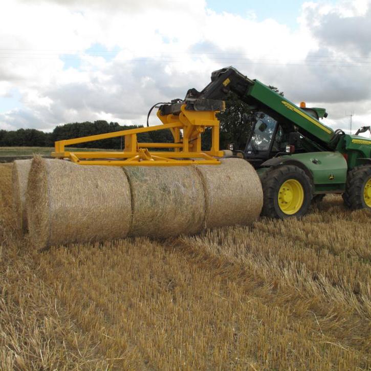 Square Bale Stacker - version for stacking 3 Heston or 6 round bales at a time.